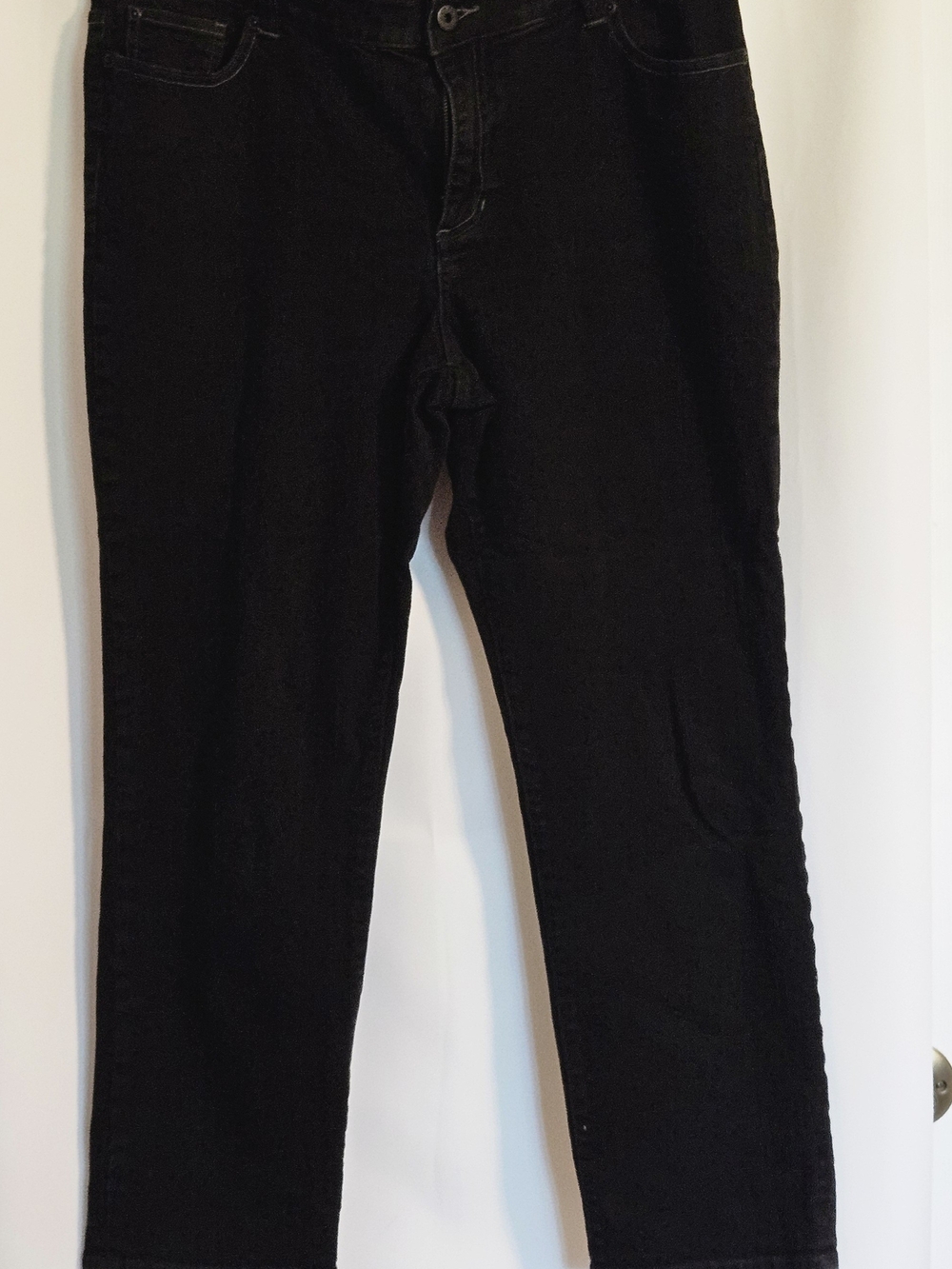 Chico's Straight Leg Jeans in Black